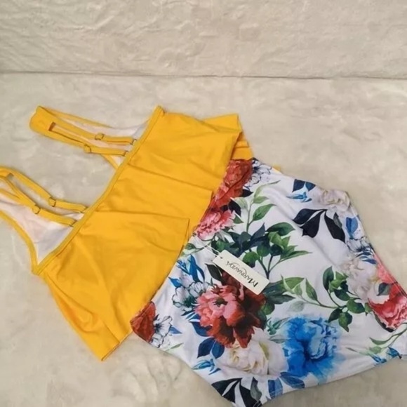 Marinavida Women’s Swimsuit 2 Pieces Size M - Picture 8 of 10